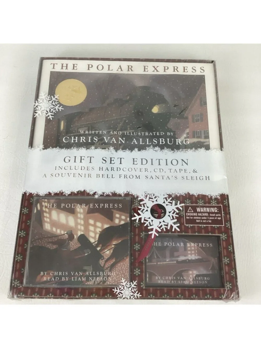 The Polar Express Gift Set Edition Hardcover Book CD Tape Souvenir Sleigh Bell - Picture 2 of 6